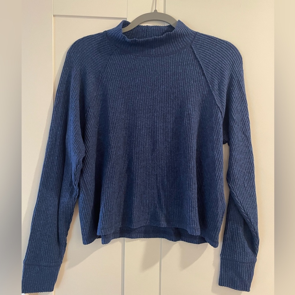 Abercrombie Mock Neck Sweater Top